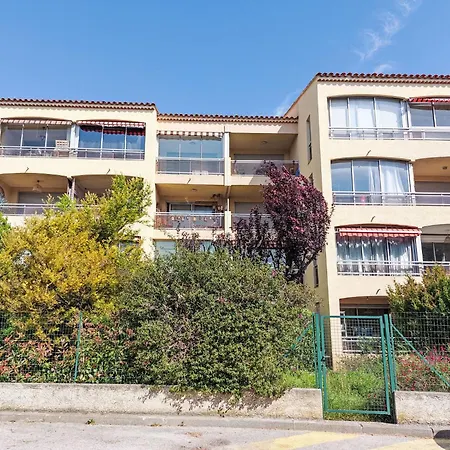 Les Boutons D'or By Interhome Apartment