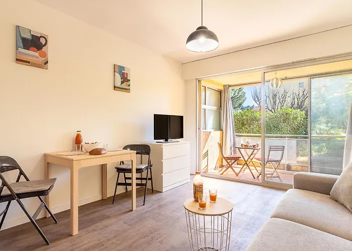 Les Boutons D'or By Interhome Appartement Sanary-sur-Mer