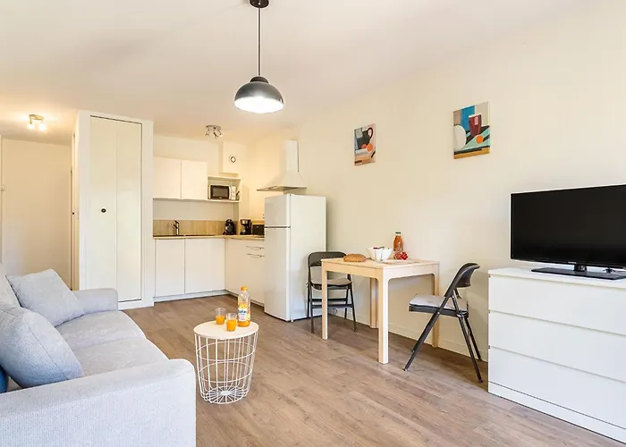 Appartement Les Boutons D'or By Interhome Sanary-sur-Mer