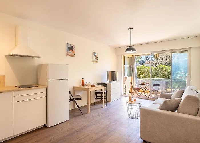 Appartement Les Boutons D'or By Interhome Sanary-sur-Mer